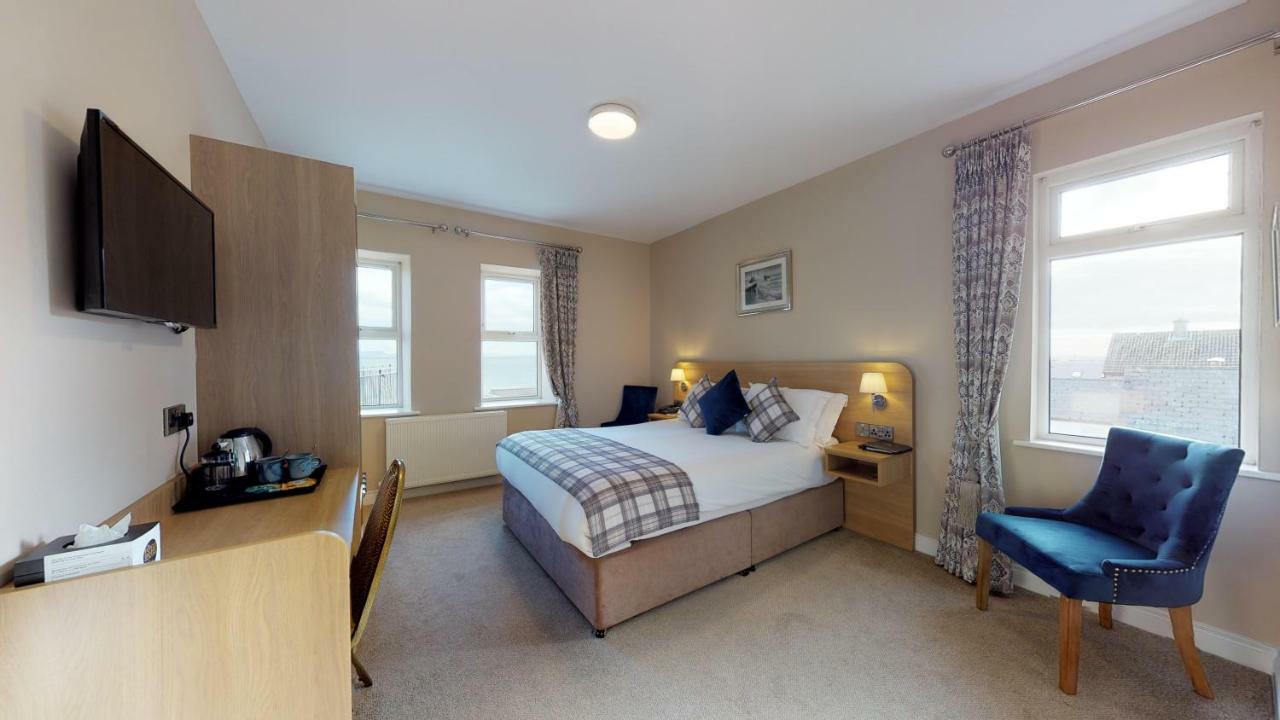 Foyle Hotel Moville Esterno foto