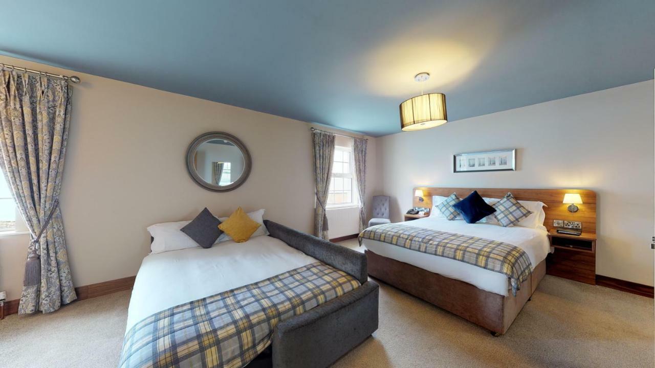 Foyle Hotel Moville Esterno foto